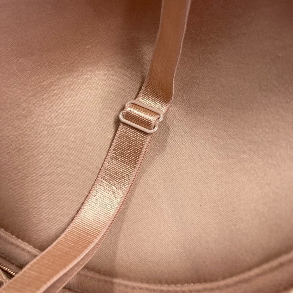 Lacy Tan Bra, Size 36D - Picture 3 of 12